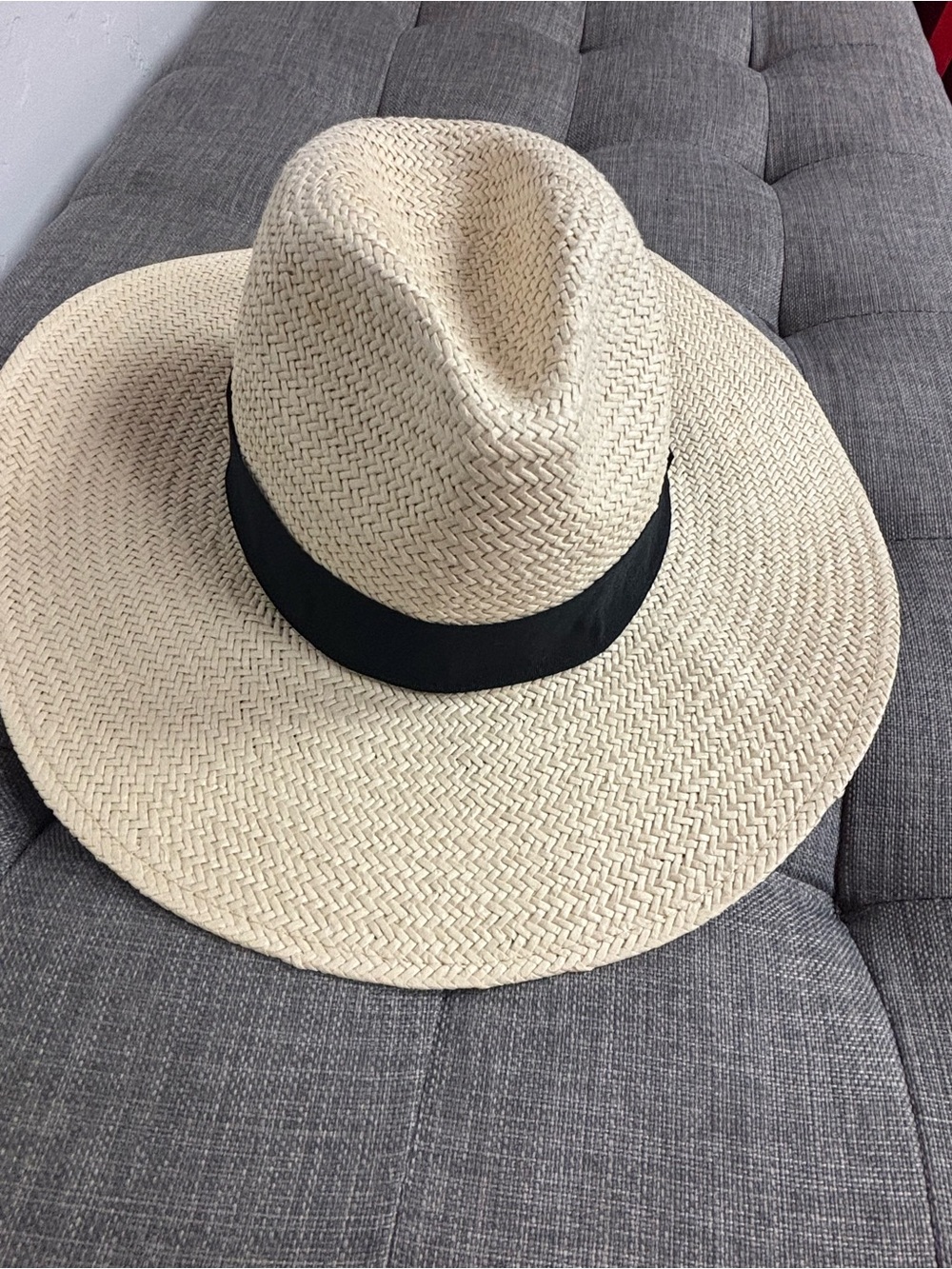 GAP Cream Straw Fedora with Black Band